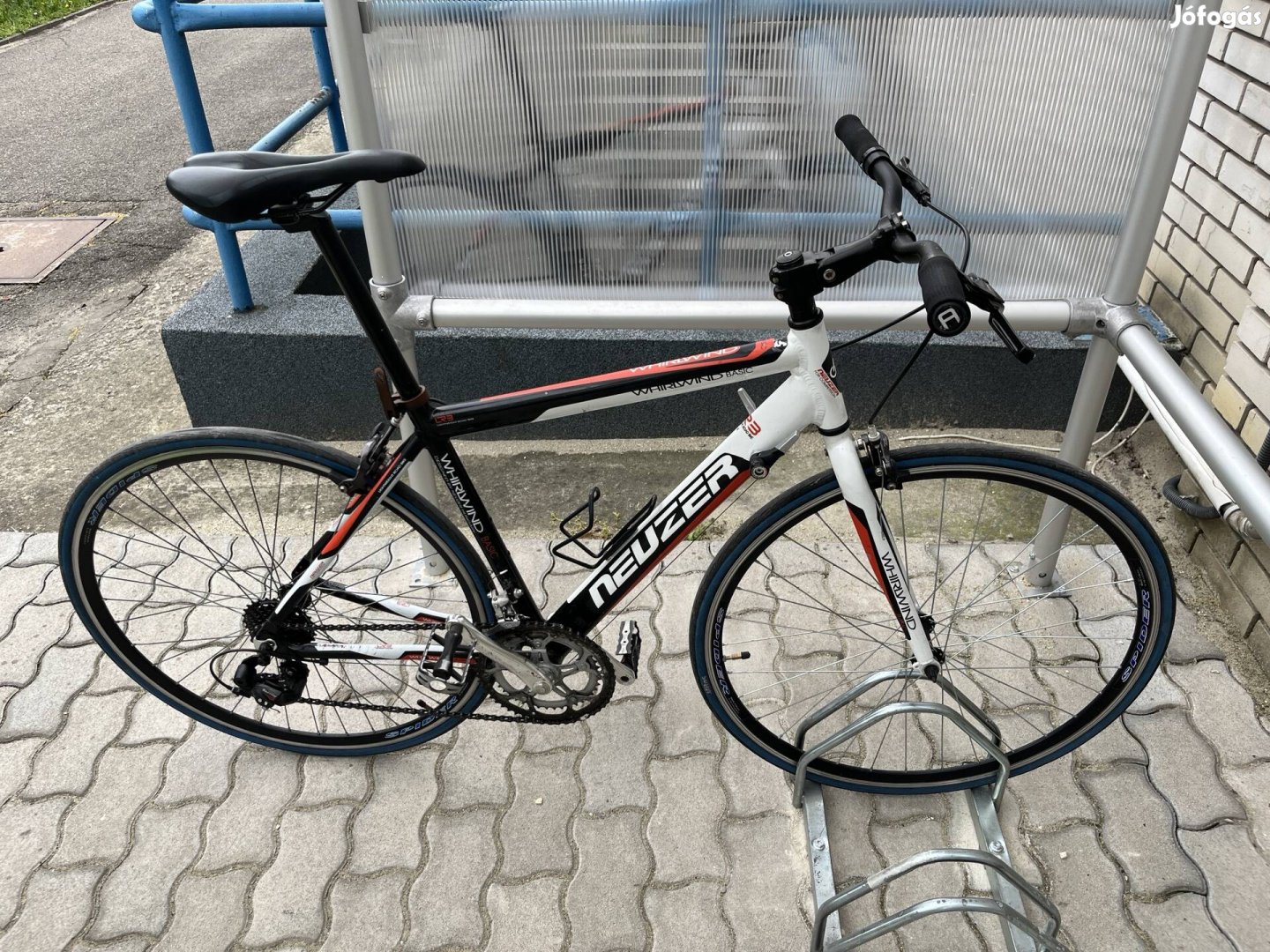Neuzer Whirlwind M Országúti Kerékpár