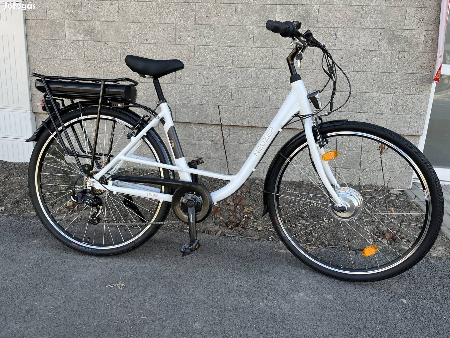 Neuzer Zagon elektromos kerékpár bicikli pedelek e.bike