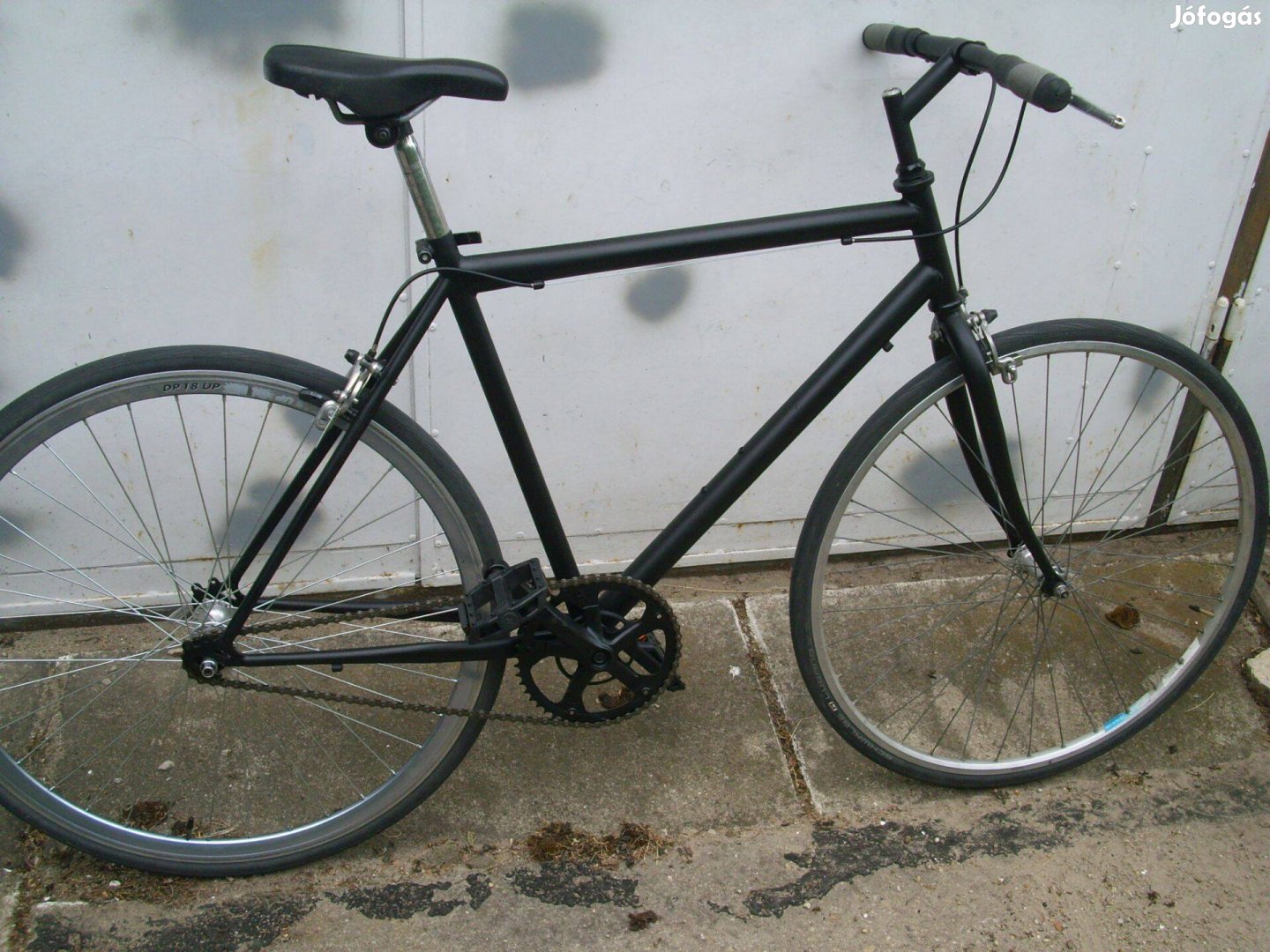 Neuzer single speed 51cm - acél váz,622-es dupla falú kerekek