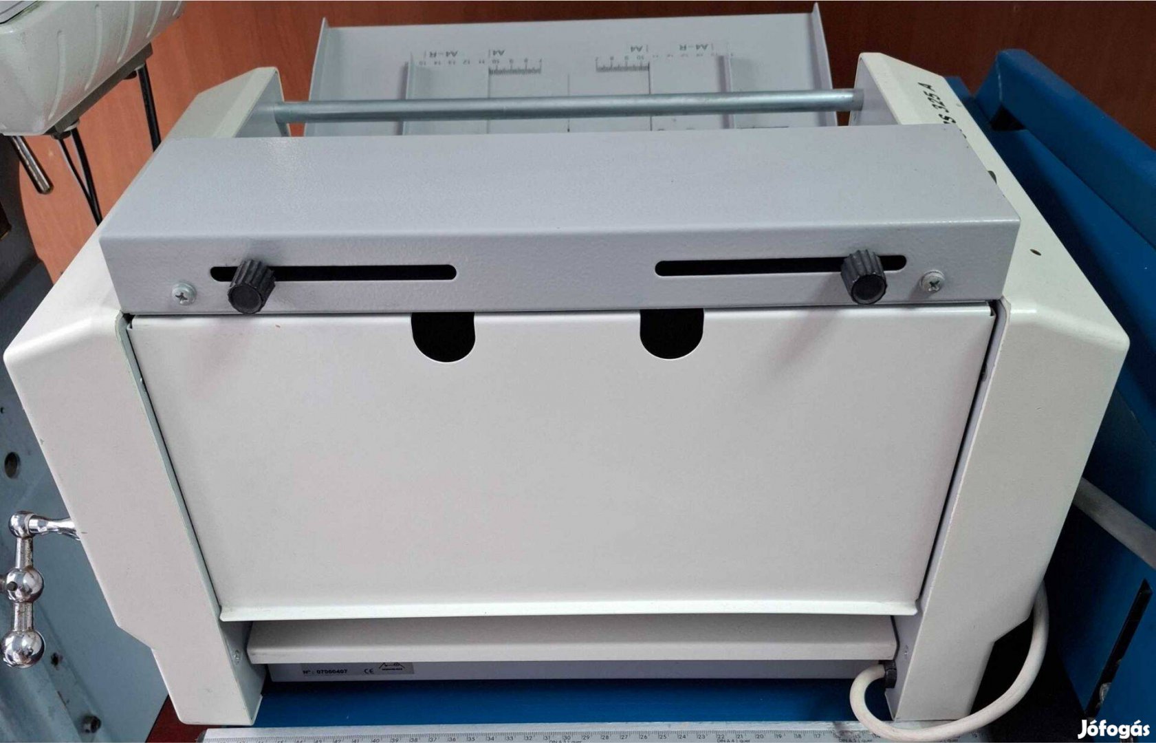 Névkártyavágógép 9x5-ös Cyklos