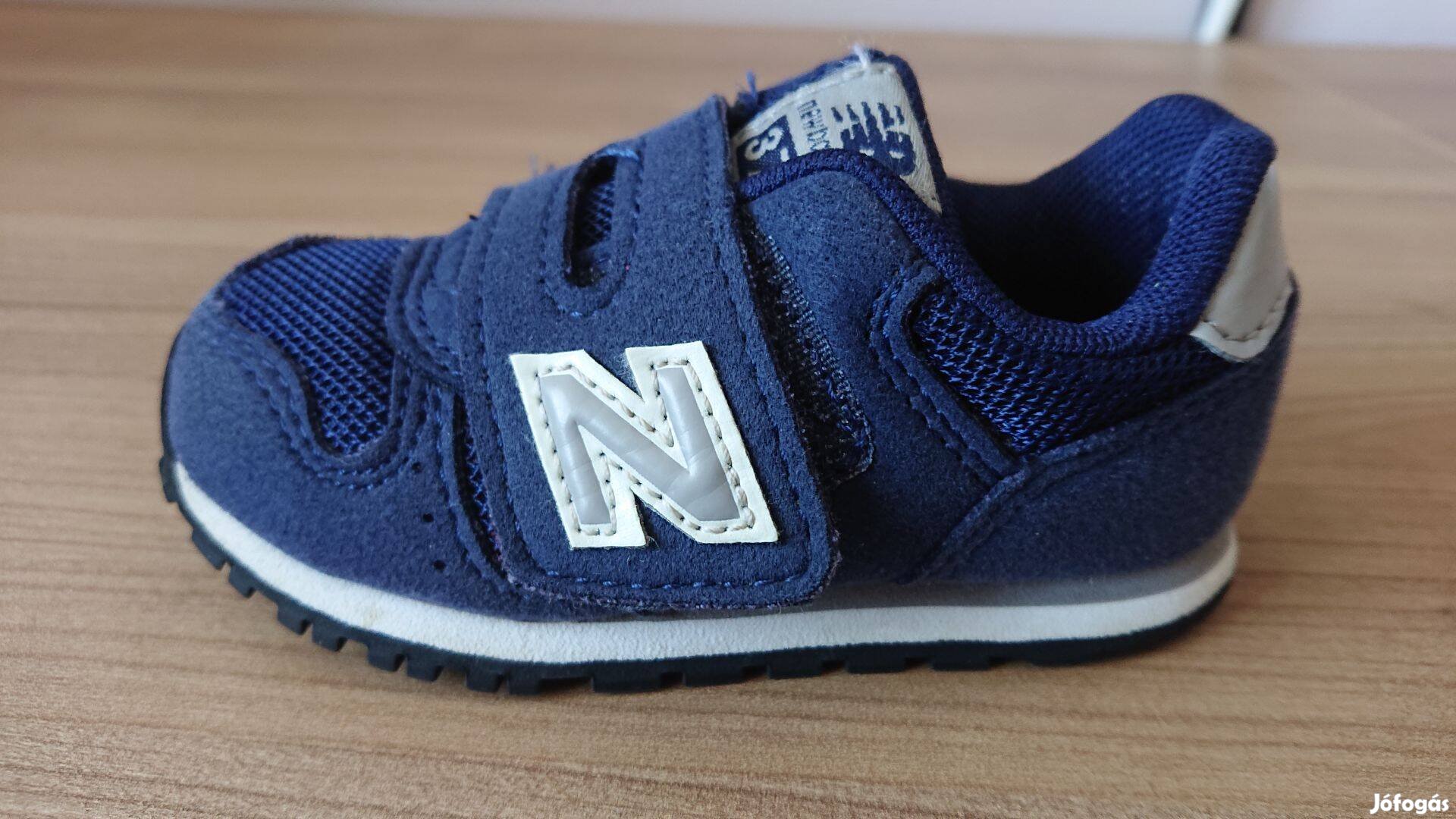 New Balance 21-es sötétkék fiú sneaker