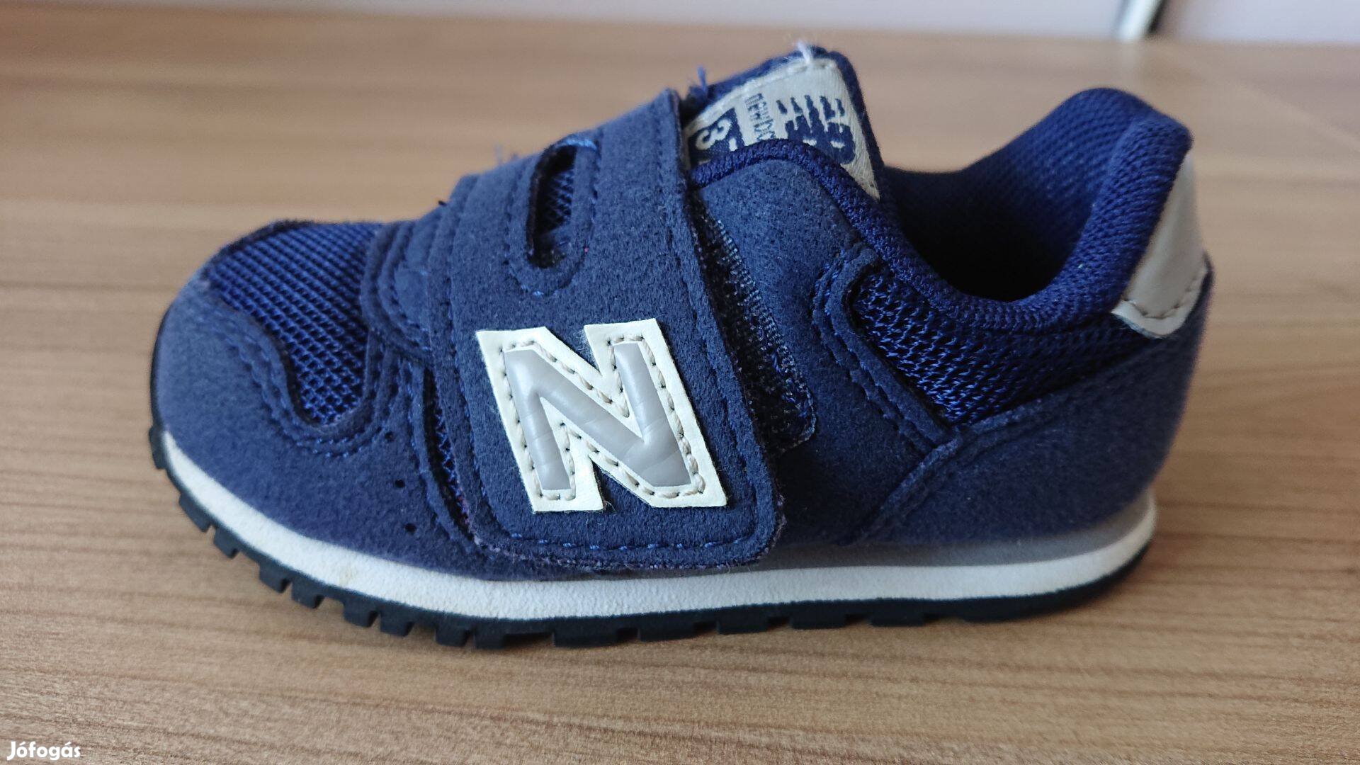 New Balance 21-es sötétkék fiú sneaker