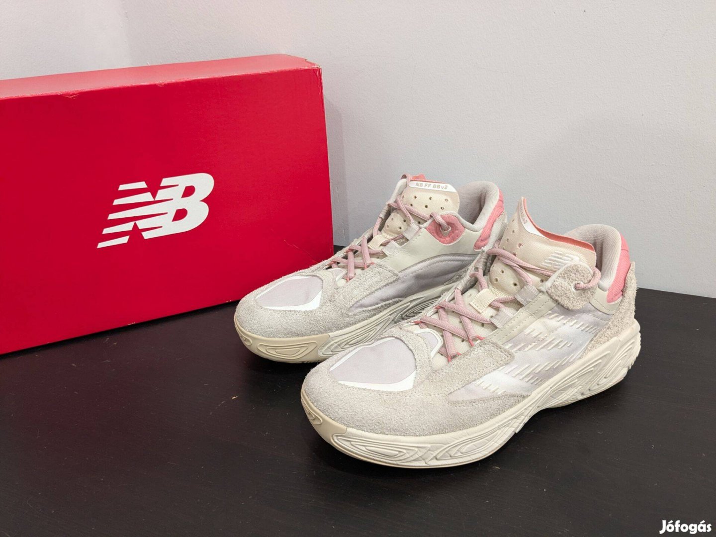 New Balance Fresh Foam BB V2 45-ös kosárlabdacipő