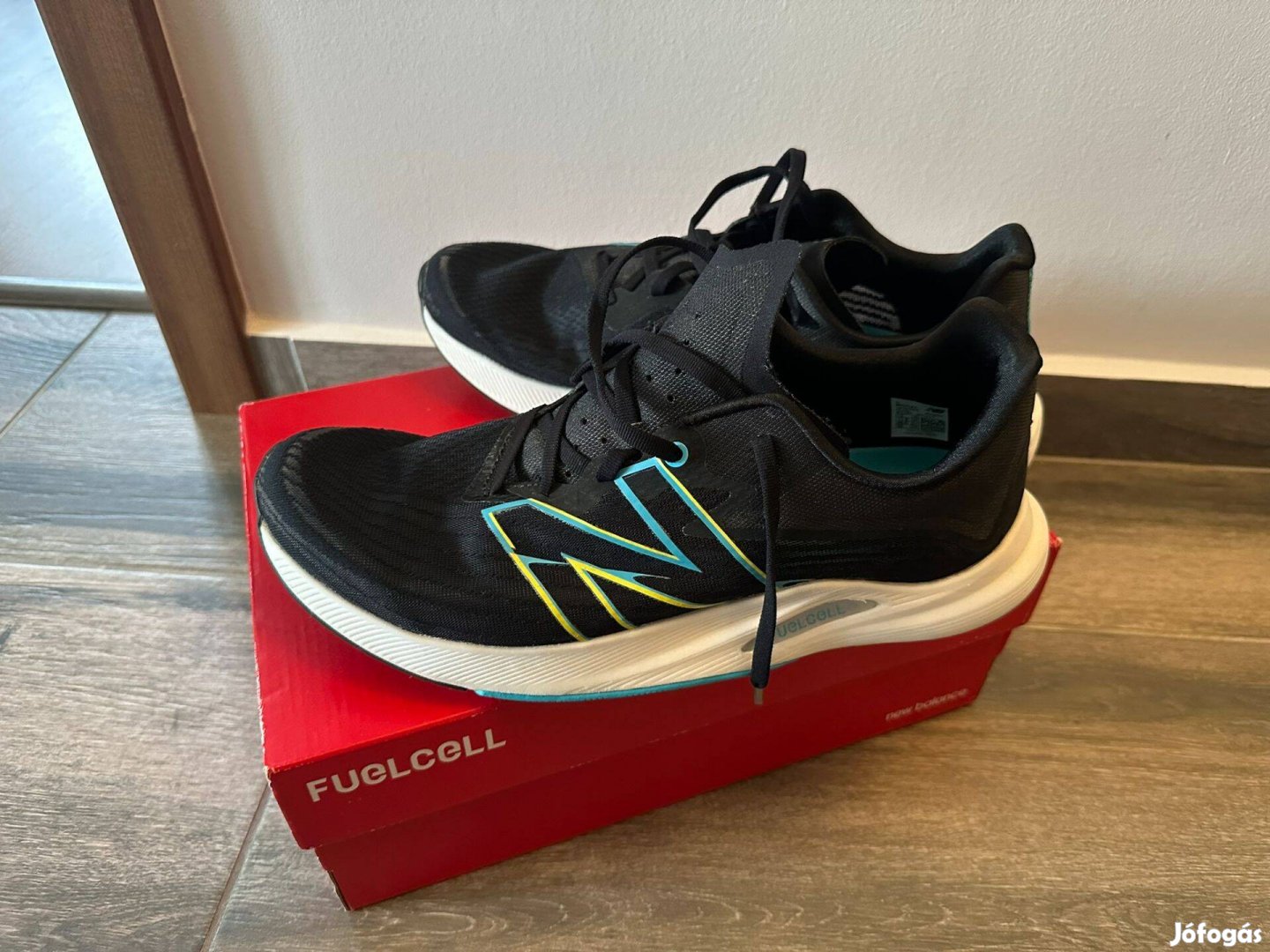 New Balance Fuelcell Rebel v2 futócipő - EU méret: 46,5 - Új