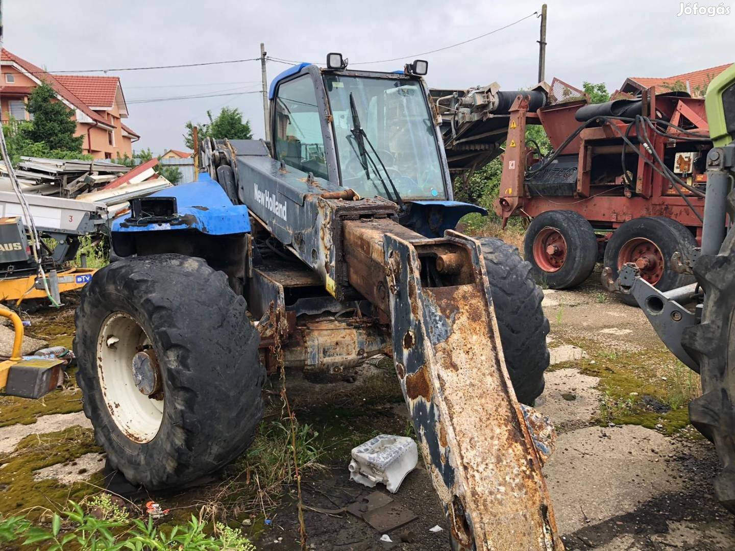 New Holland LM 435-410 teleszkopos rakodo bontasra