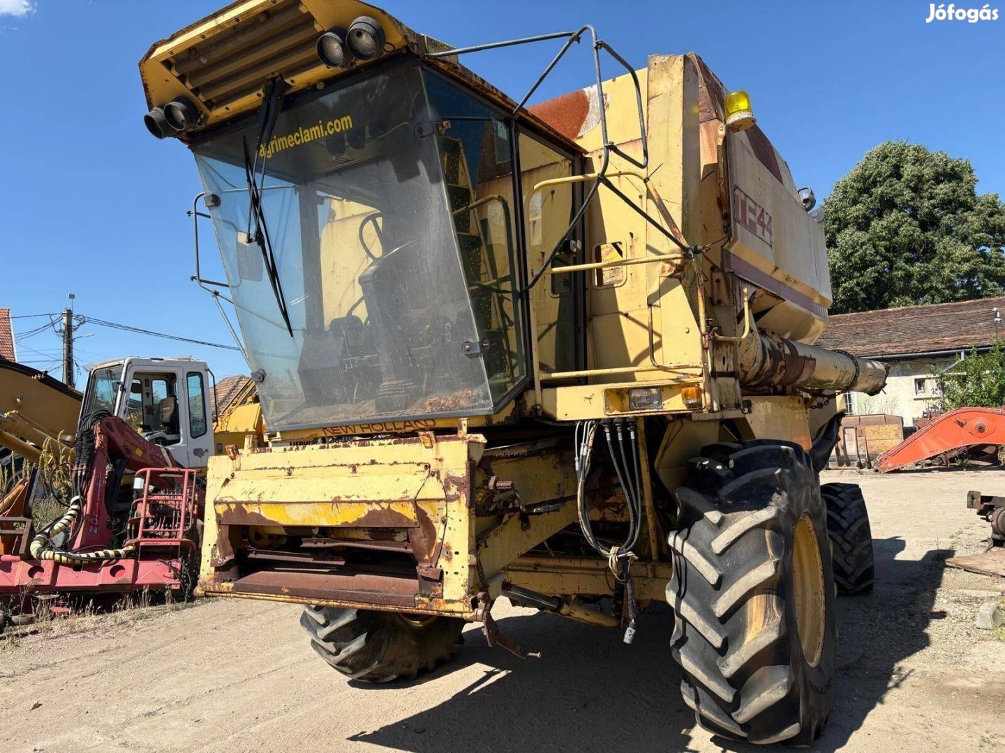 New Holland TF42 kombájn