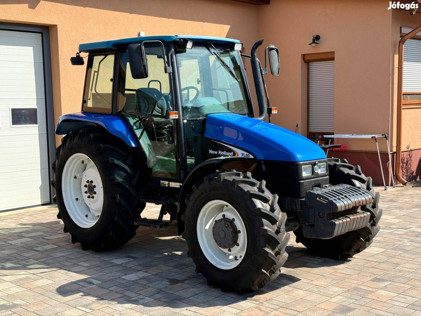 New Holland TL90 traktor