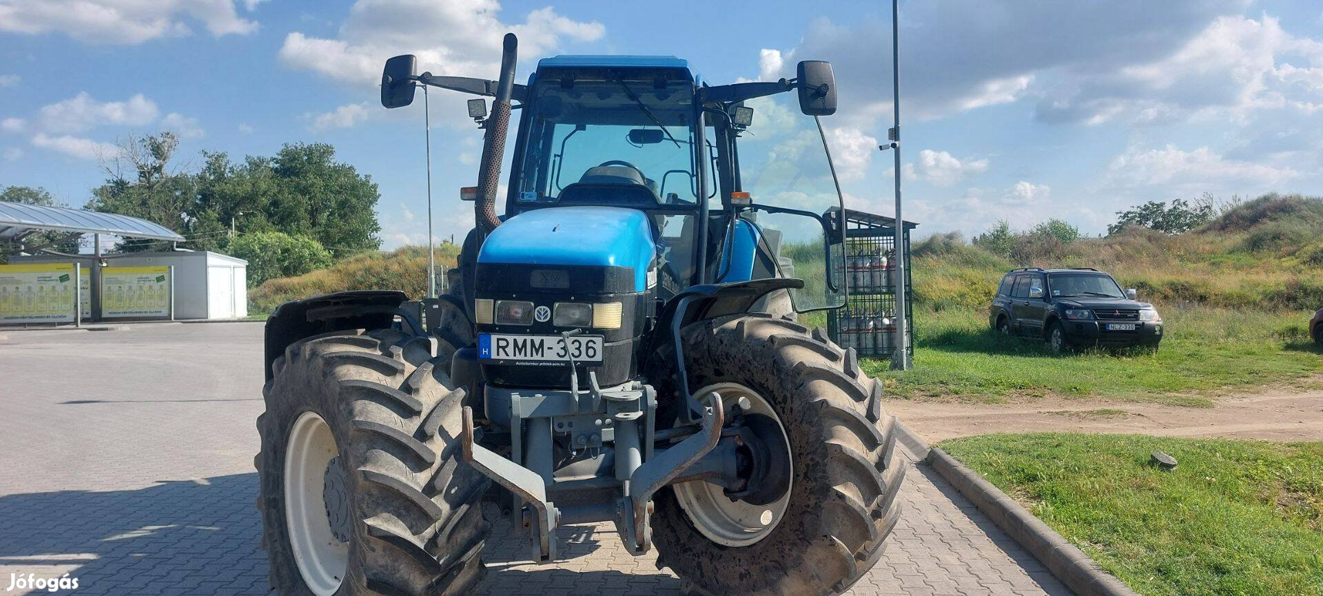 New Holland TM150