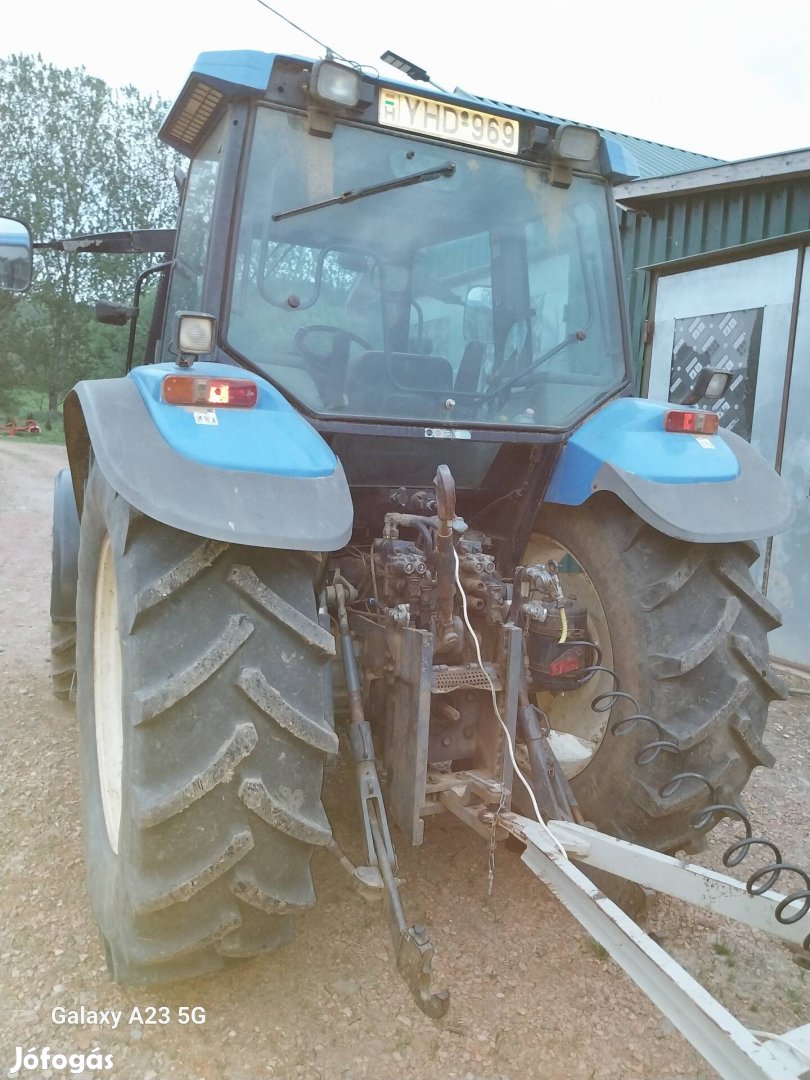 New Holland TS 115