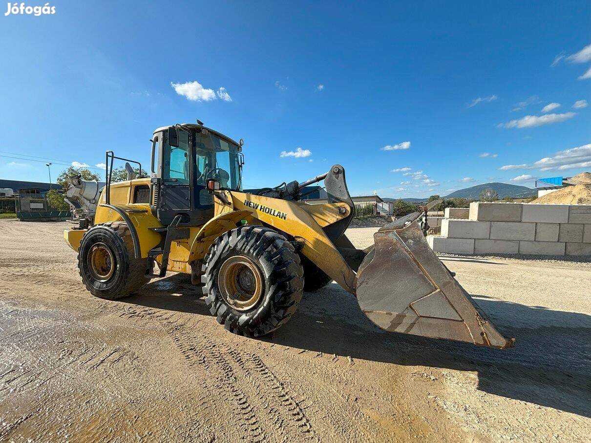 New Holland W190B homlokrakodó