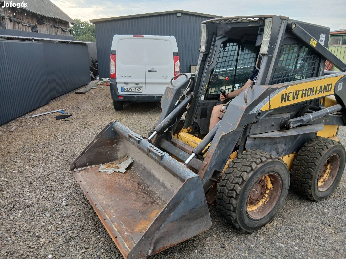 New holland Bobcat homlokrakodó