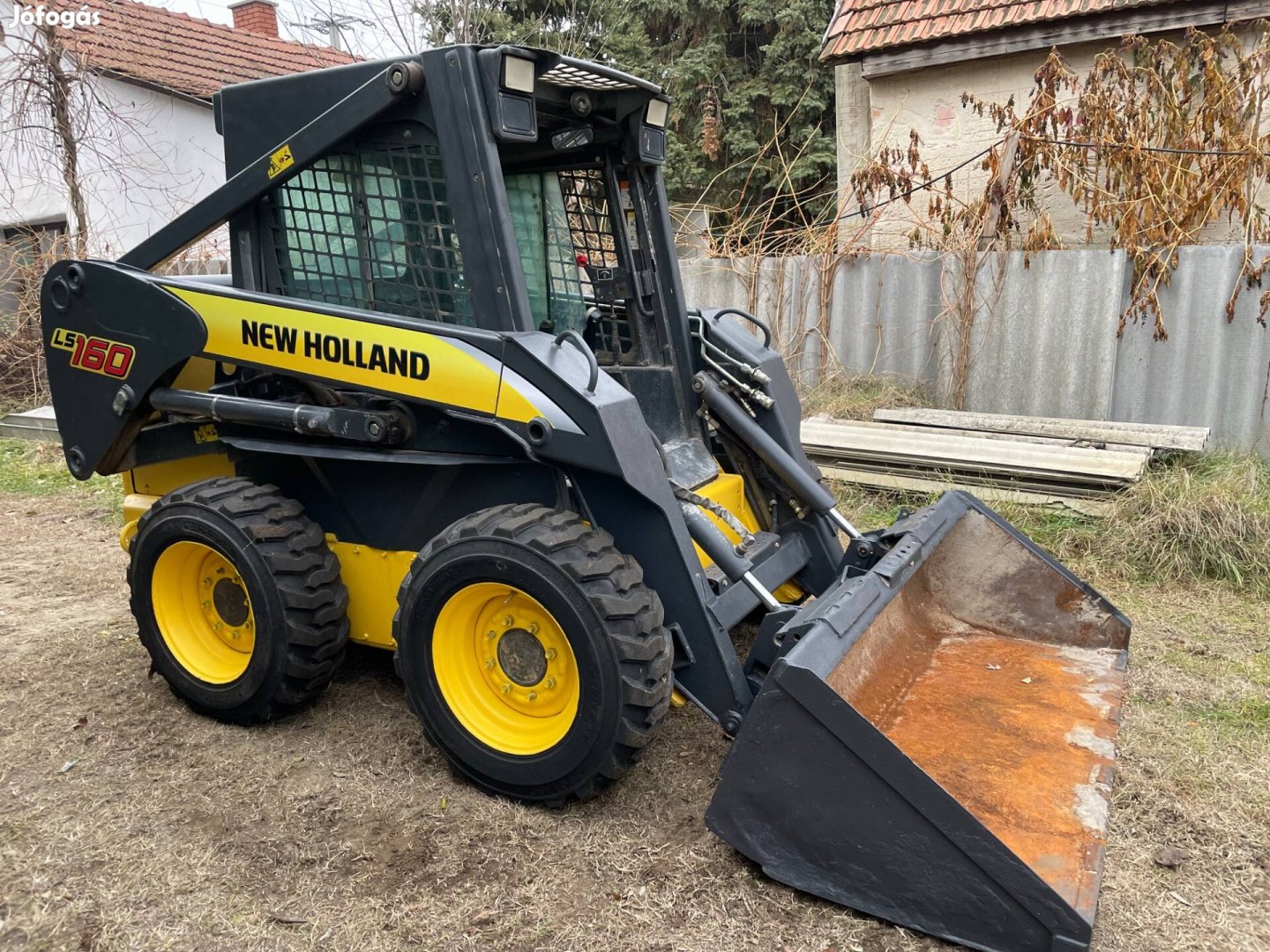 Newholland Ls160 Joystic 2,5t Bobcat csúszókormányzású munkagép