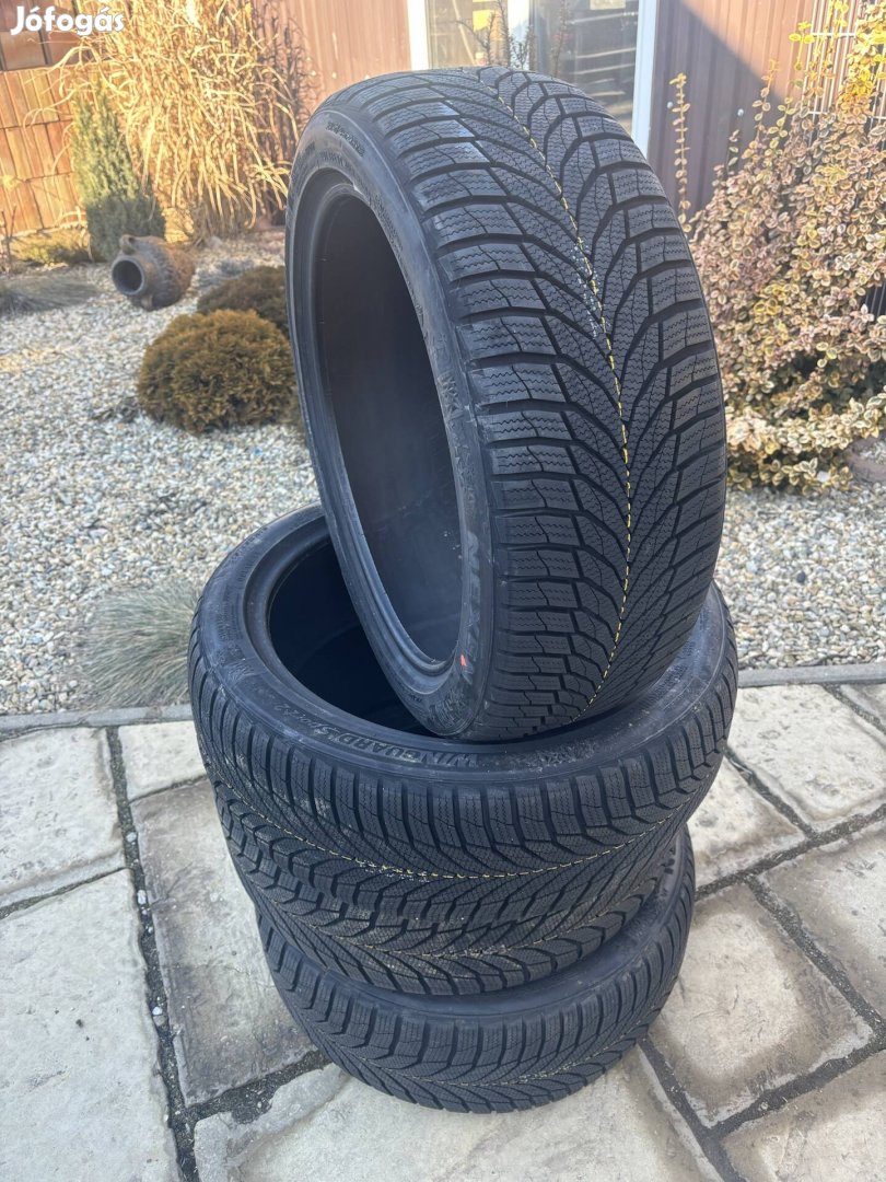 Nexen 215/40 r18 téli gumik eladók 