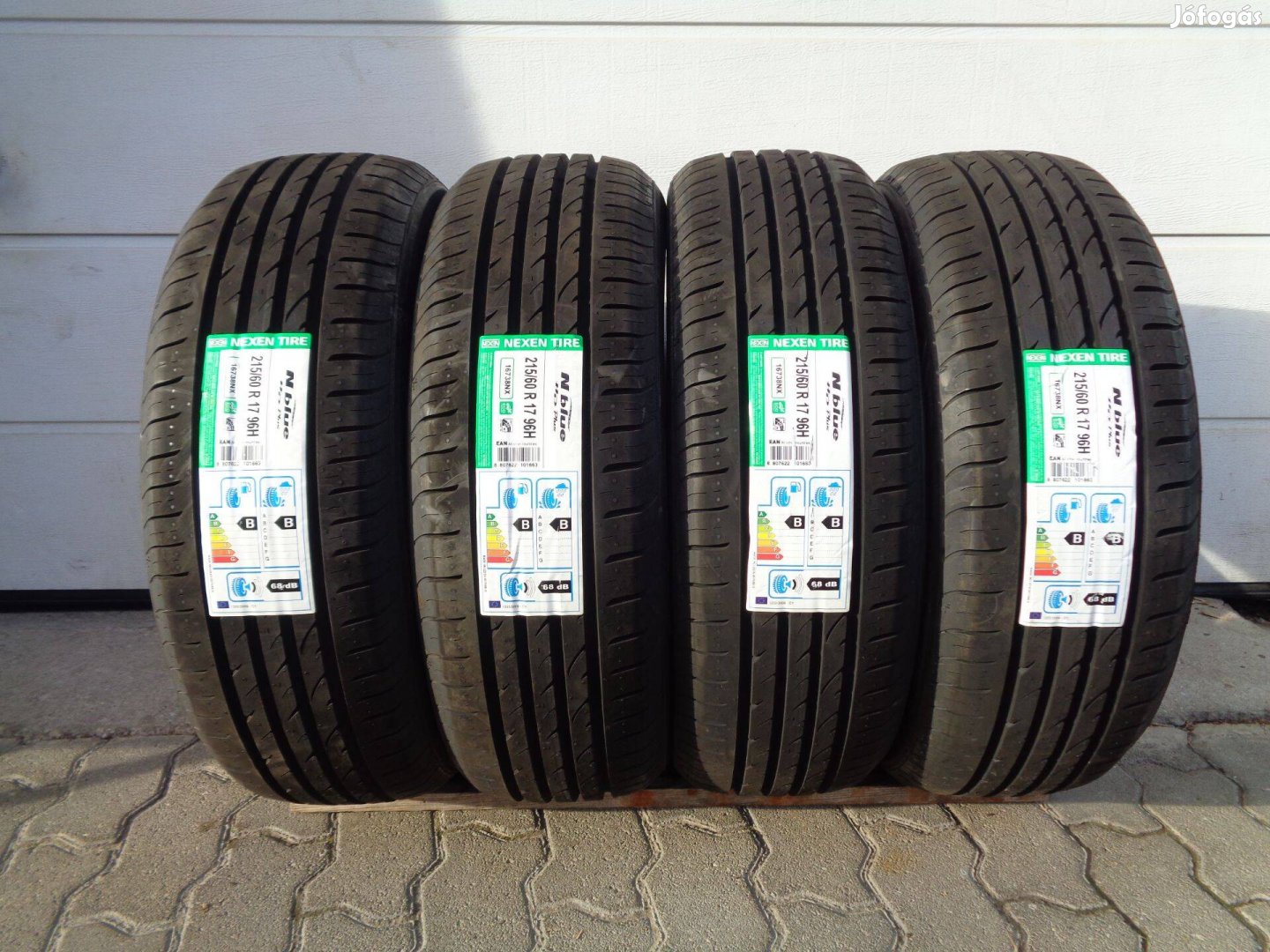 Nexen 215/60R17-es új nyári gumi garnitúra eladó