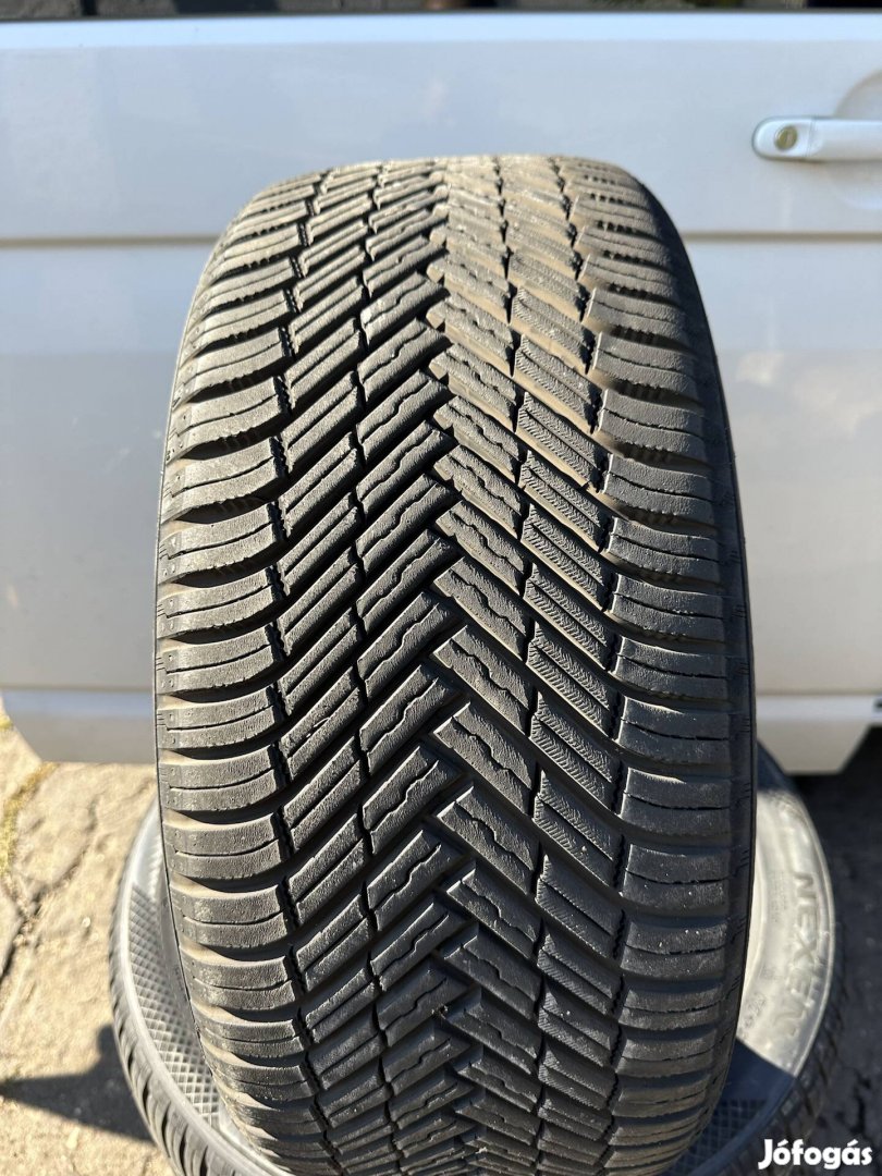 Nexen 225/45r17 négyévszakos gumi 225/45R17