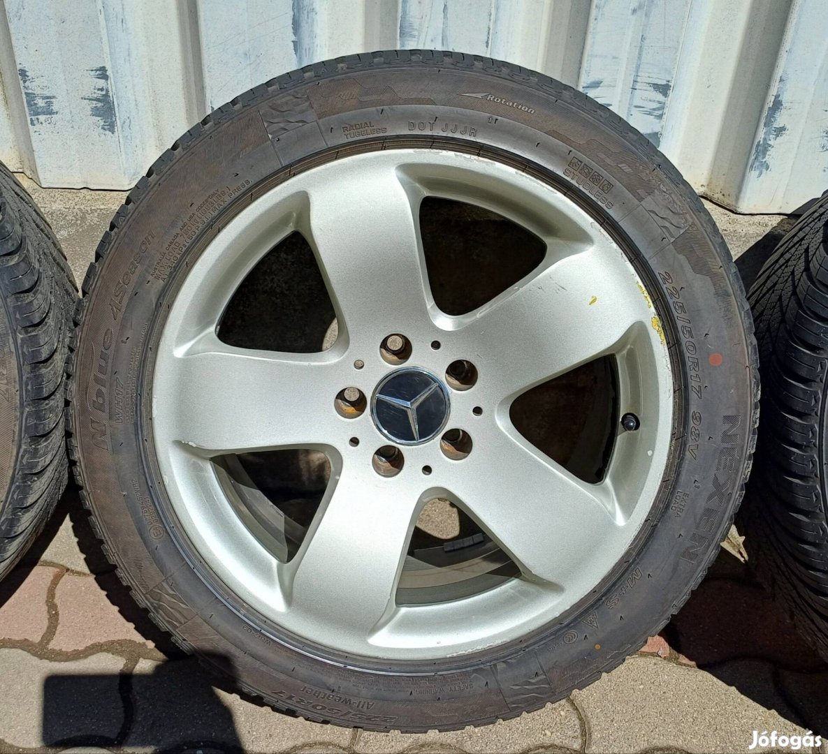 Nexen N blue négyévszakos 225/50R17 Felni nélkül is!