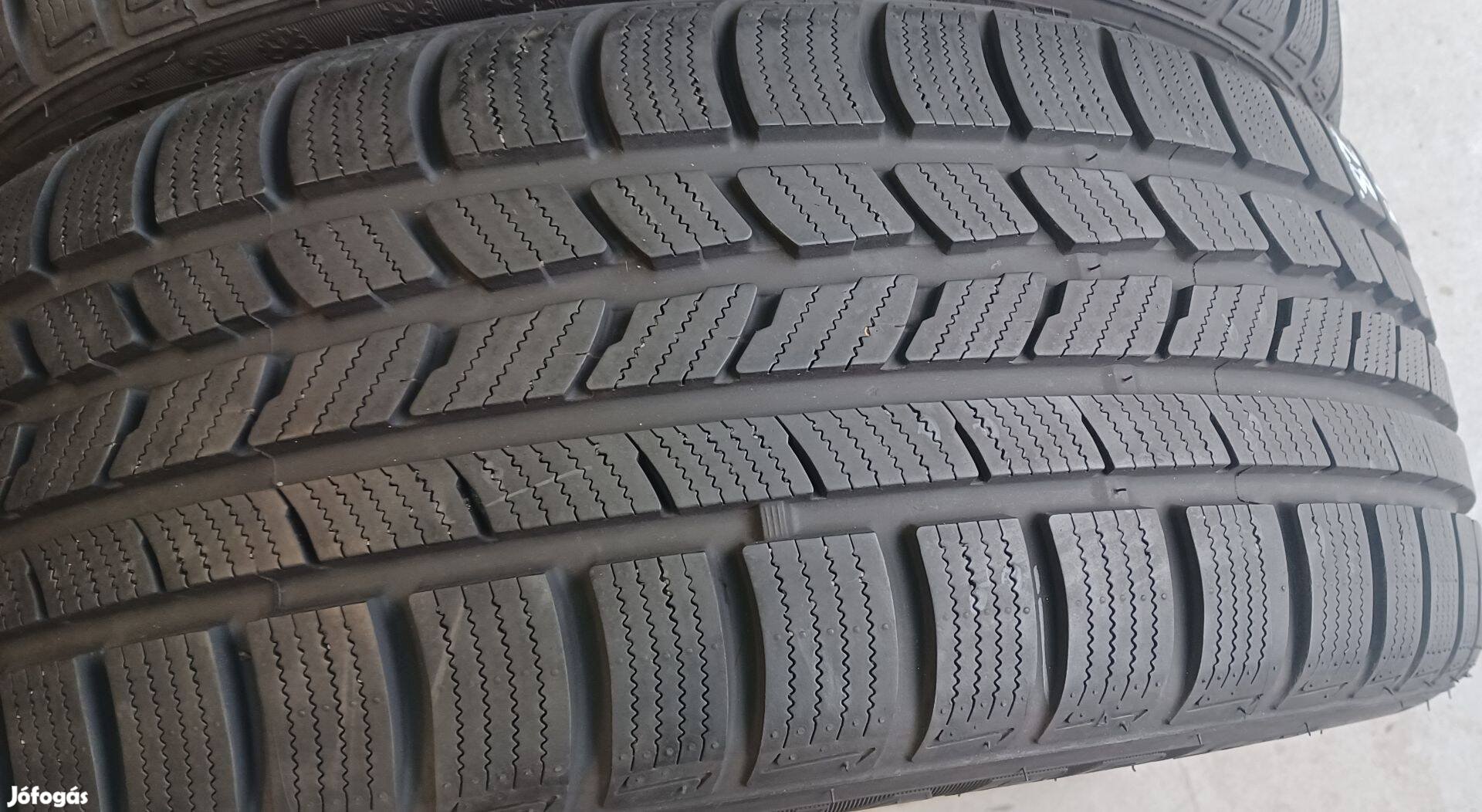 Nexen Winquard Sport 215/45 R17 téli gumik 2db.8mm