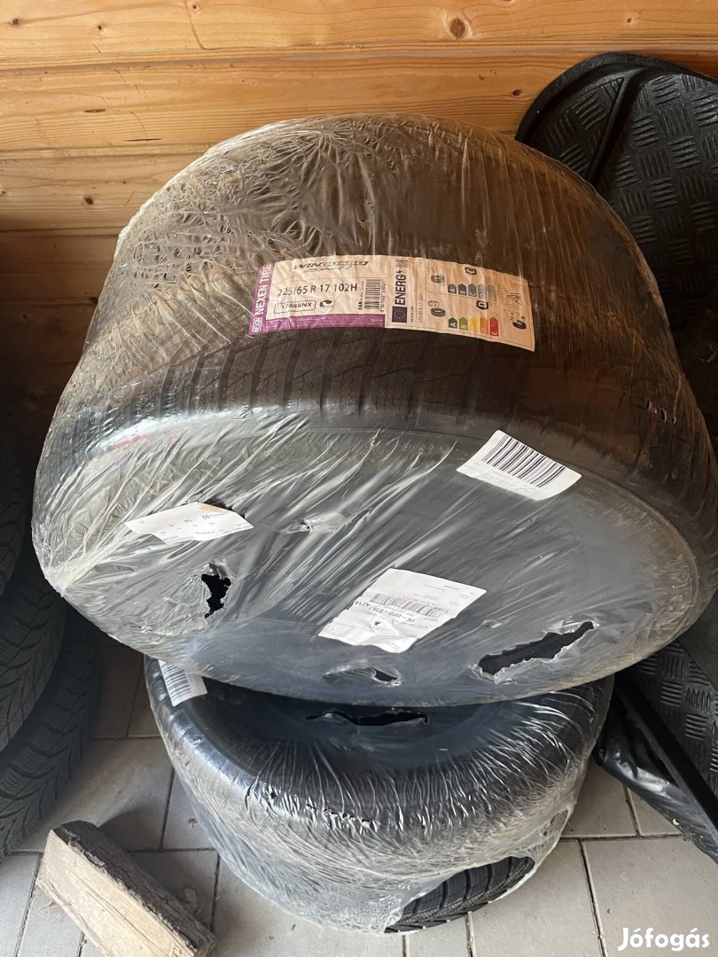 Nexen téligumi új 225/65-R17