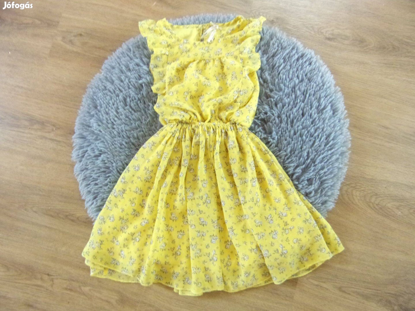 Next sárga virágos ruha 7 éveseknek (122cm)