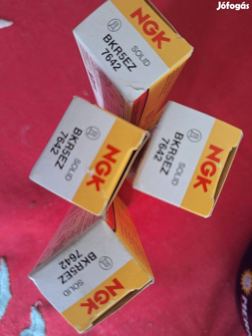 Ngk új gyújtógyertya BKR5EZ. Cikkszám 7642