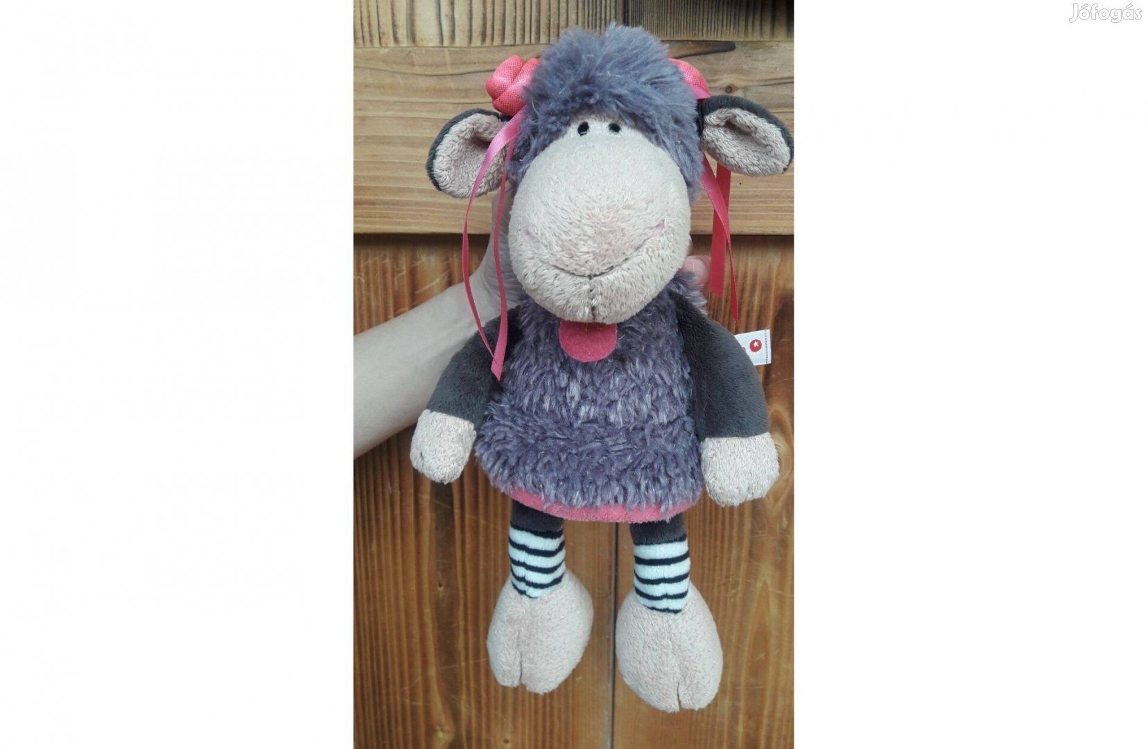 Nici Jolly Sue csíkos harisnyában