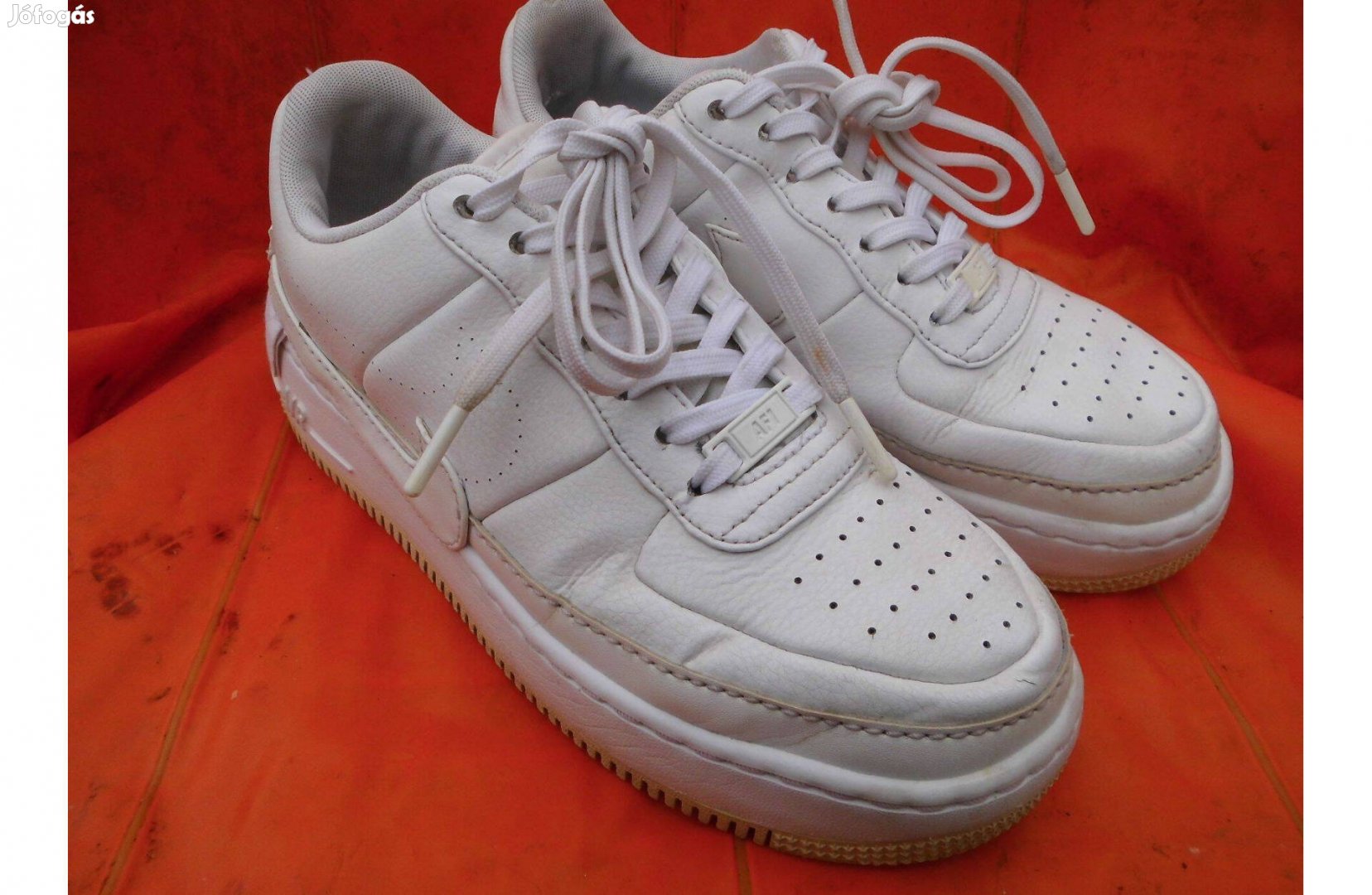 Nike Air Force1 fehér női 39-es utcai cipő eladó,