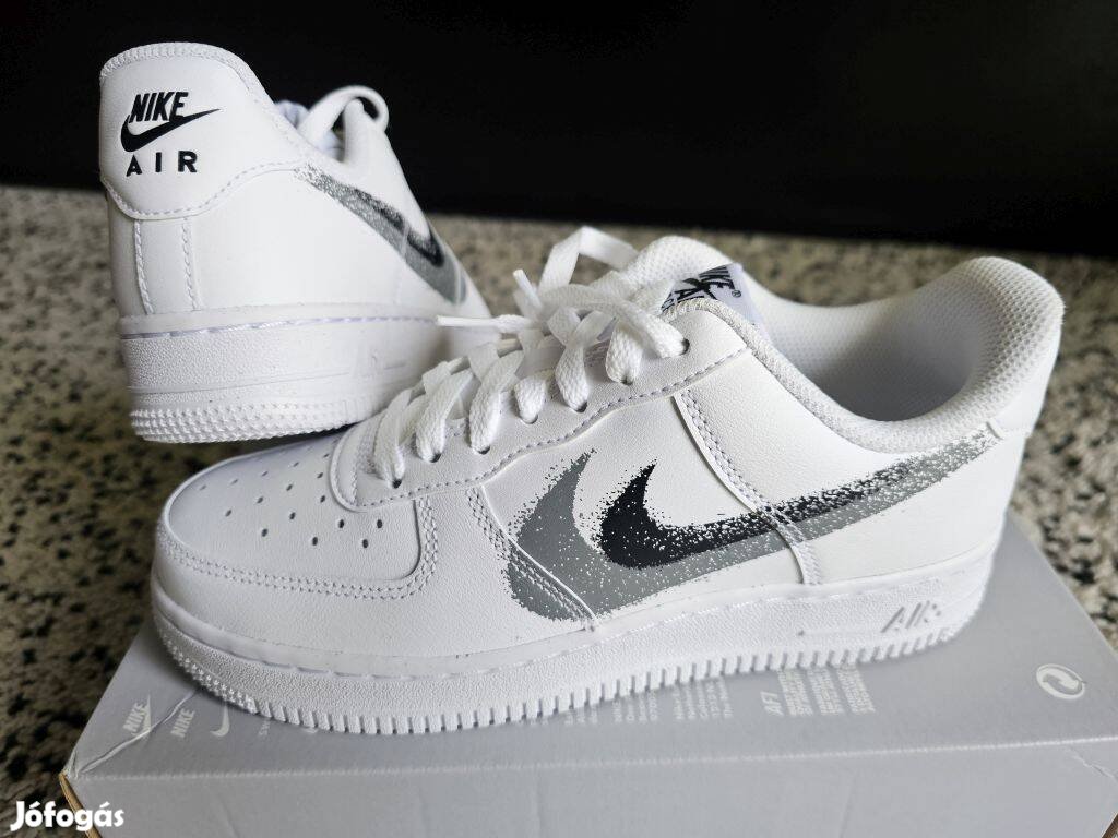 Nike Air Force 1 07 fehér 42 44 és 46-os bőr utcai cipő. Teljesen új,