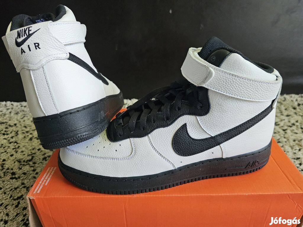 Nike Air Force 1 High Nby férfi 45.5-es black&white bőr cipő Teljesen