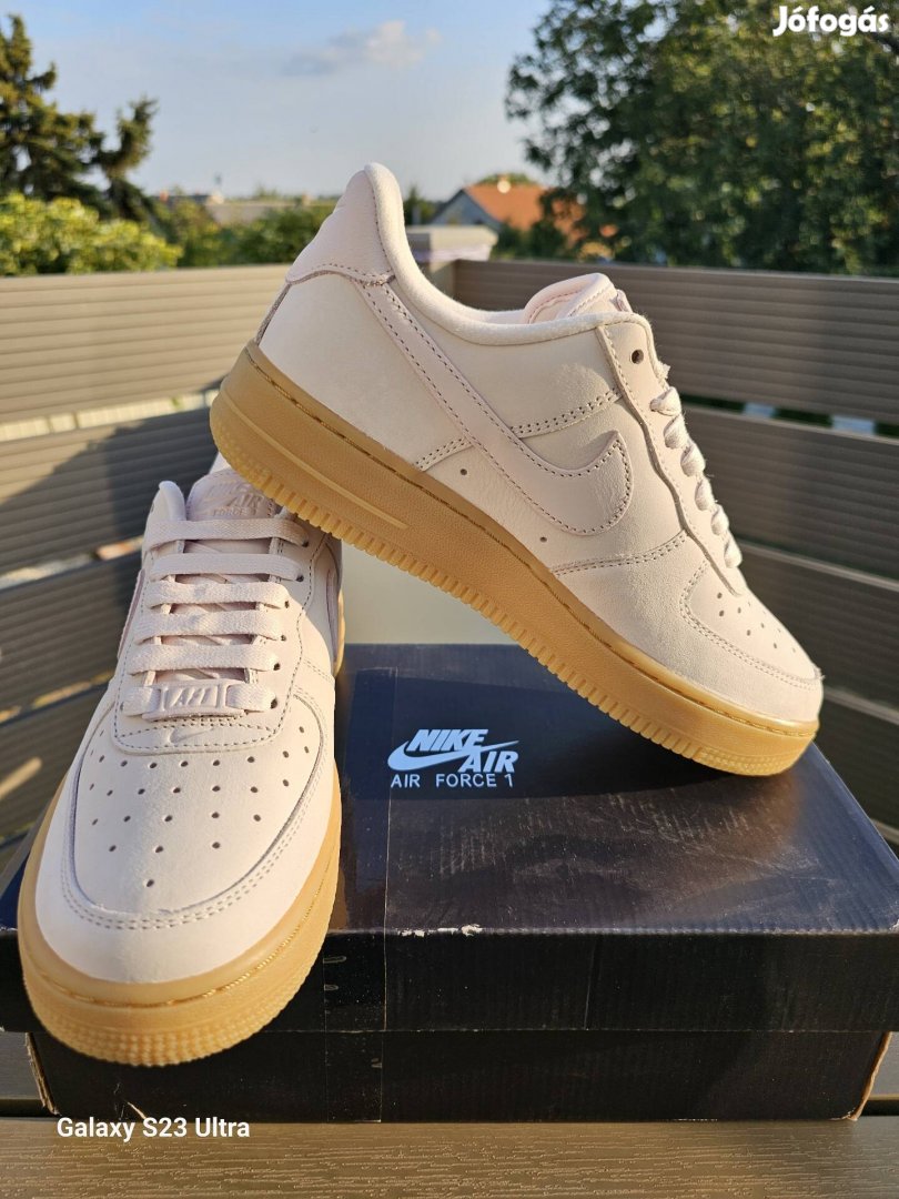 Nike Air Force 1 Prm (37.5;38;41)