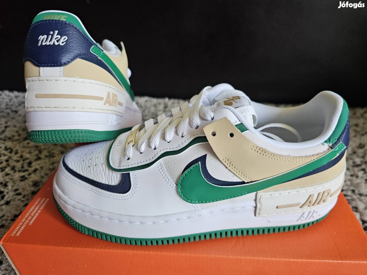 Nike Air Force 1 Shadow női 40-es bőr utcai cipő.
