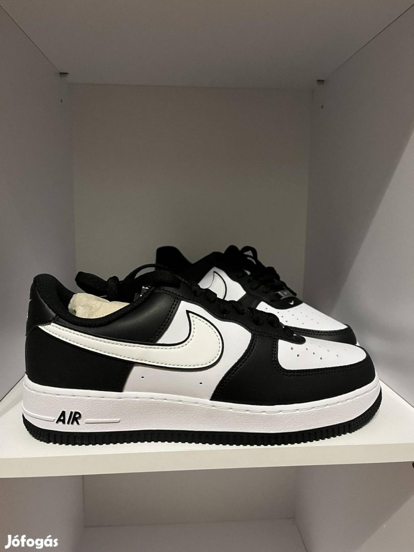 Nike Air Force 1 '07