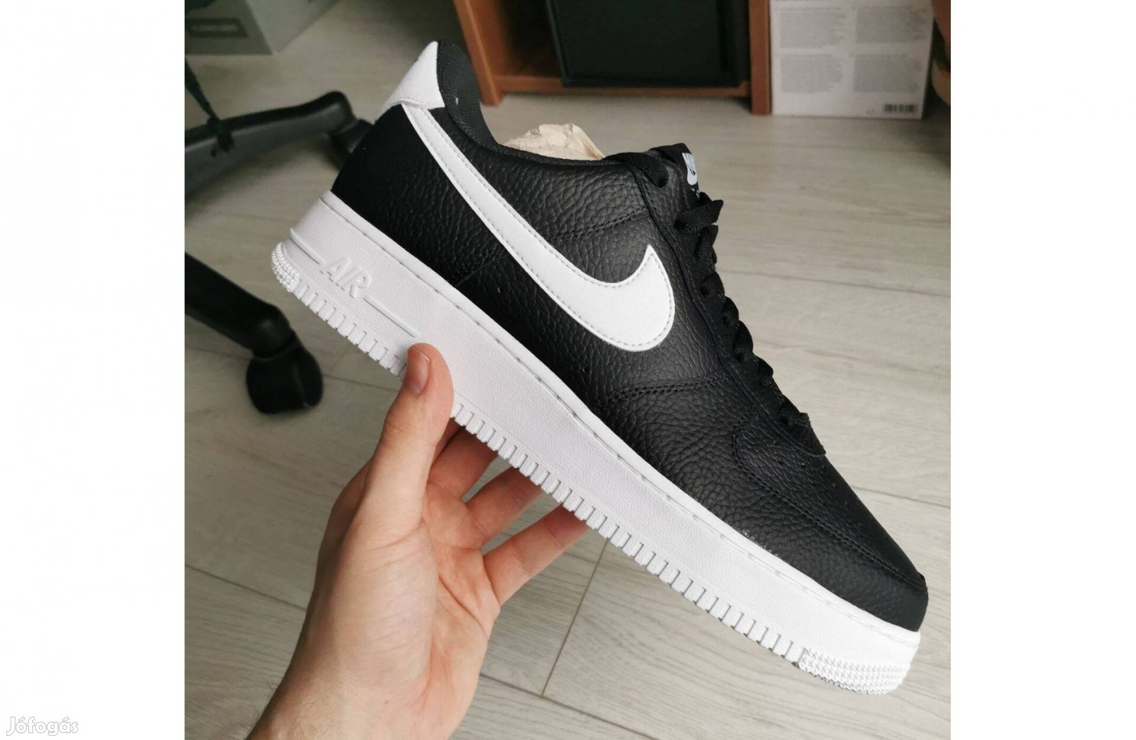 Nike Air Force 1 '07 Fekete/fehér 45,5 méretben