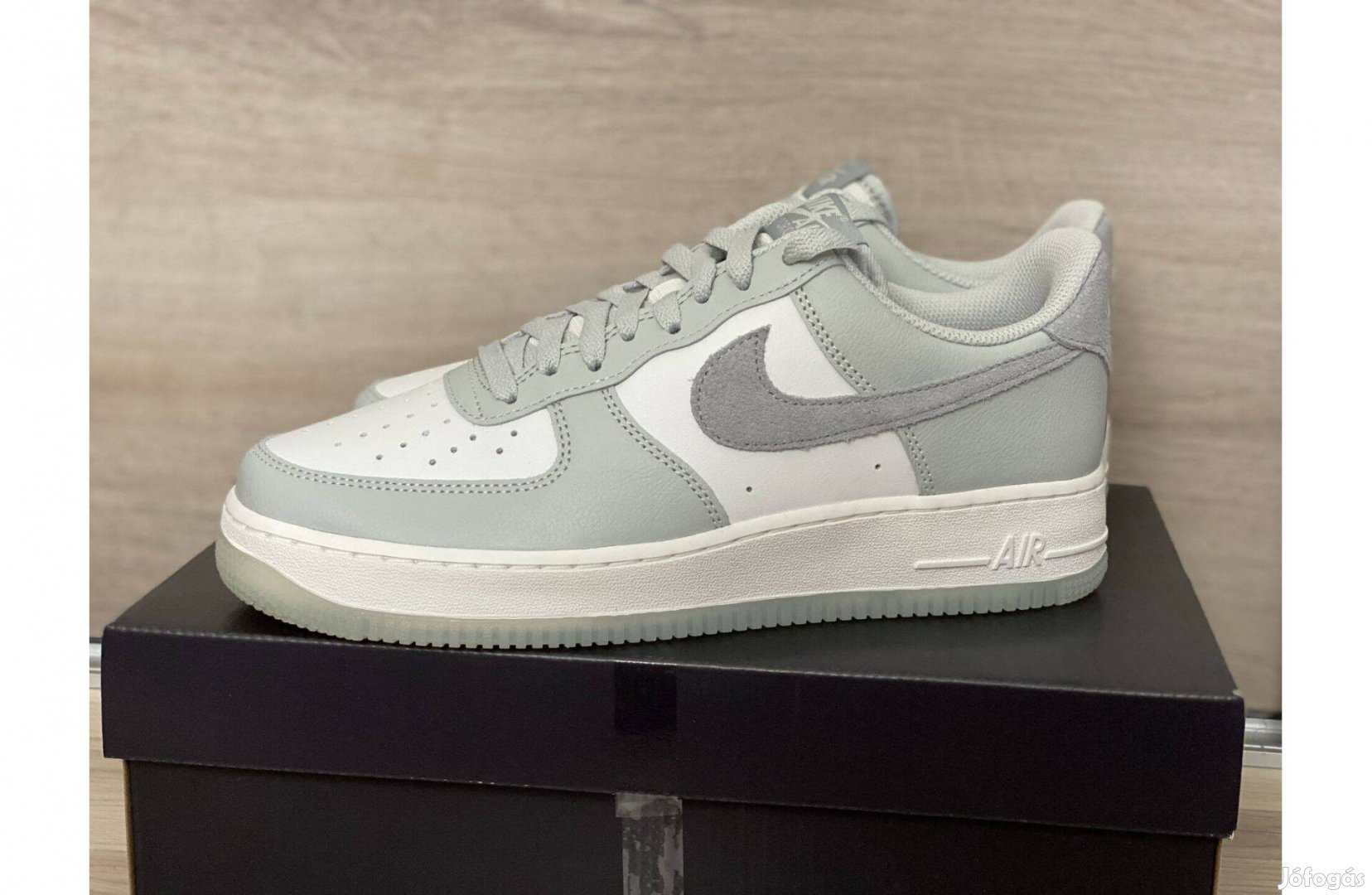 Nike Air Force 1 '07 LV8 | 44-es méret | Új!