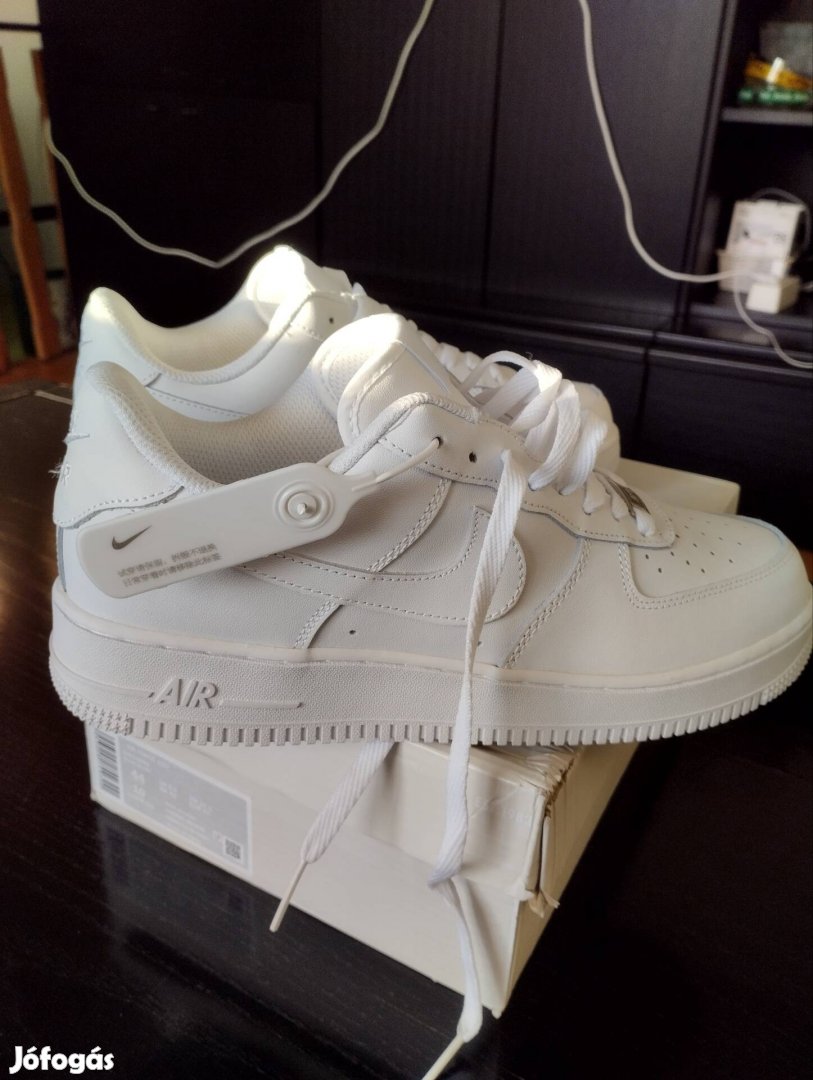 Nike Air Force 1. Tripla White.