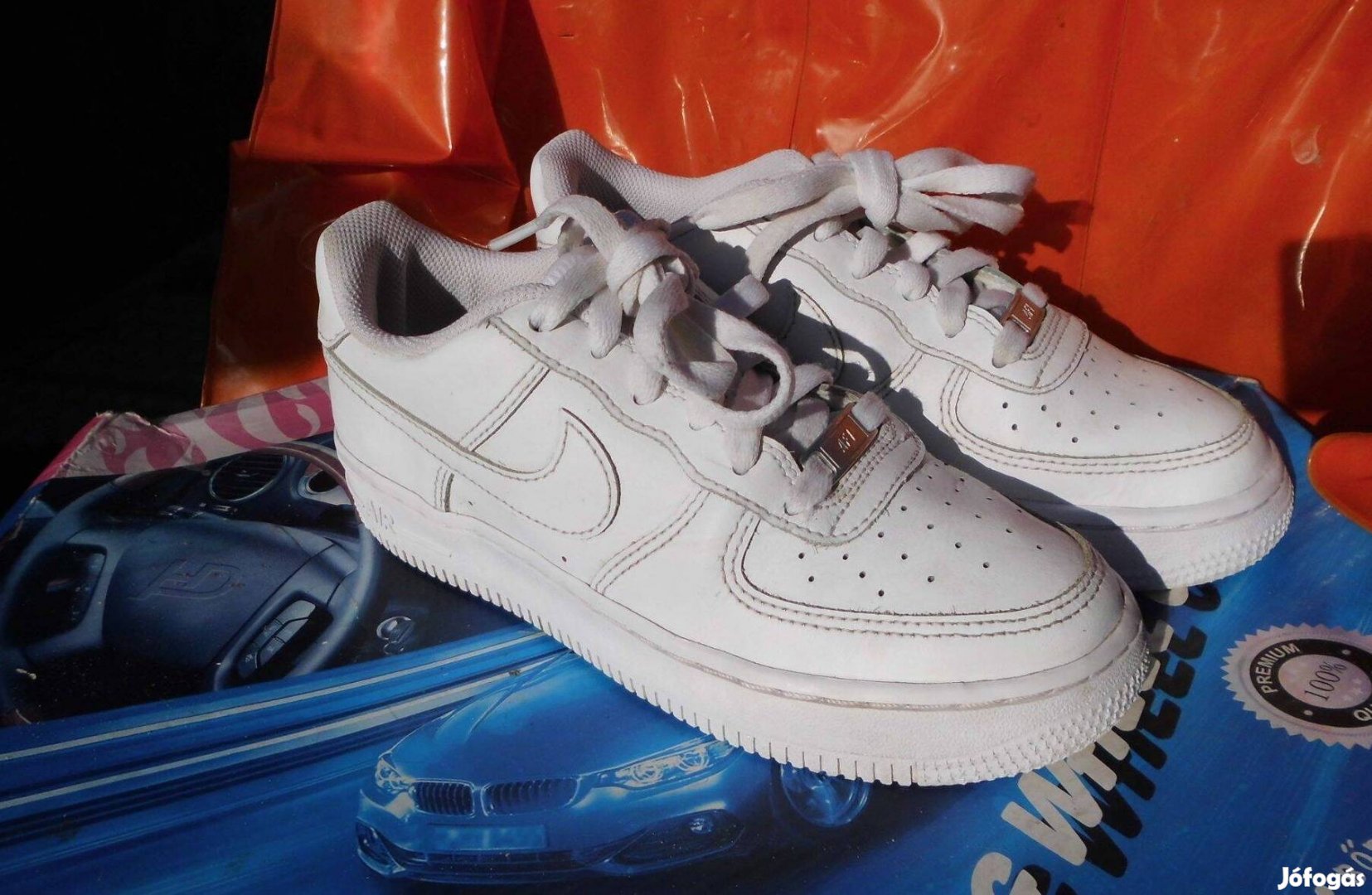 Nike Air Force 1 fehér bőr 36-os utcai cipő eladó,