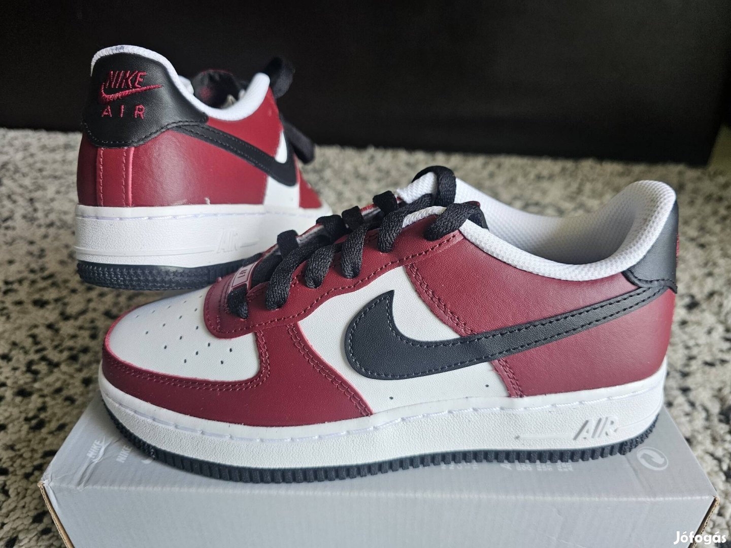 Nike Air Force 1 fehér-piros 36 37.5 és 38-as bőr utcai cipő