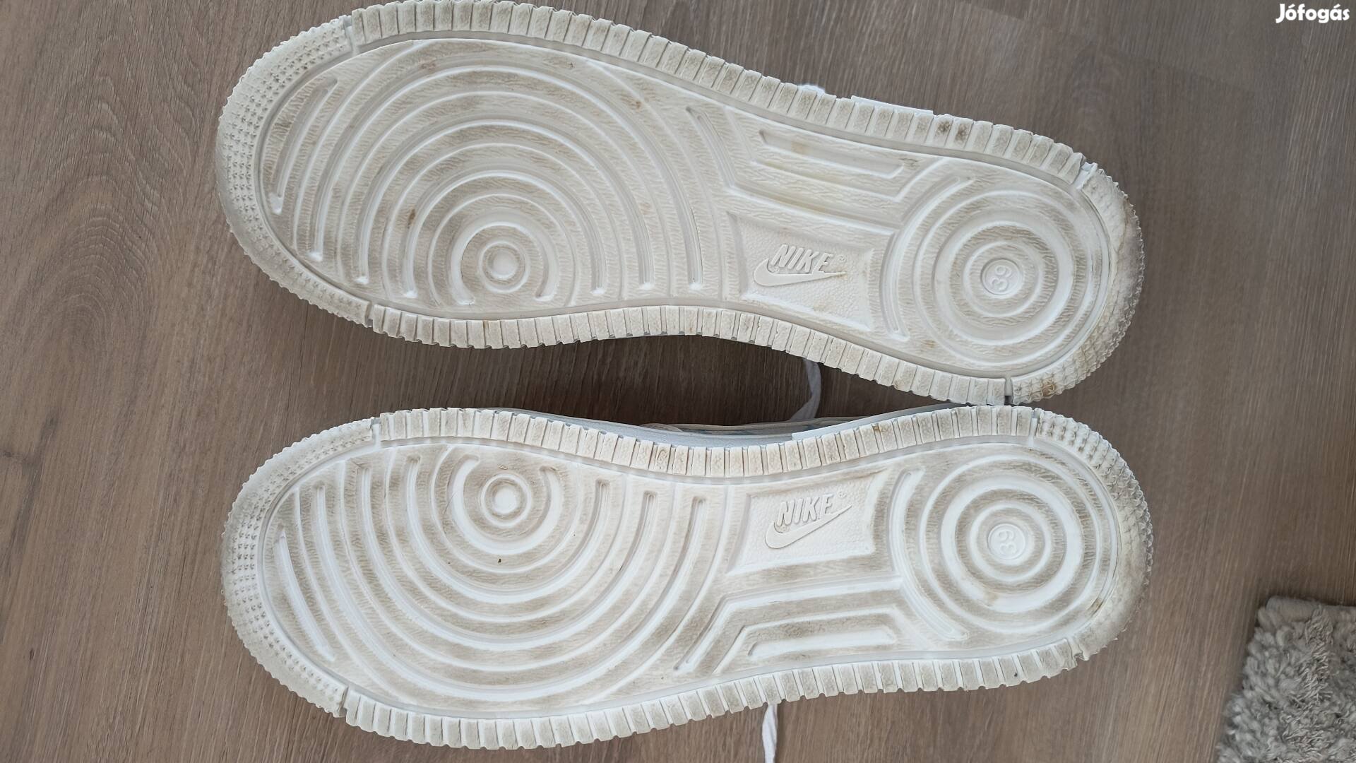 Nike Air Force 1 női sportcipő 39 méret