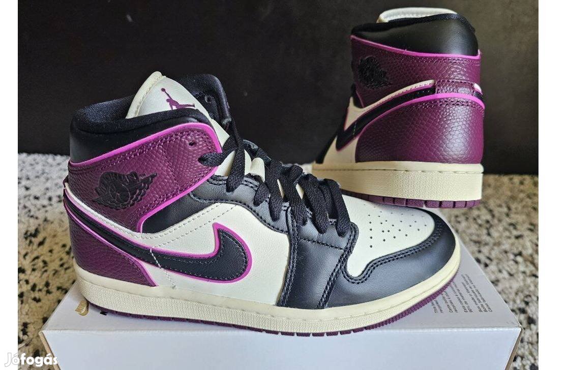 Nike Air Jordan 1 Mid SE 38.5-es női bőr utcai cipő. Teljesen új, ered
