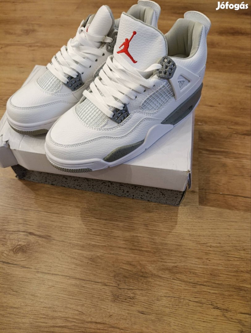 Nike Air Jordan 4