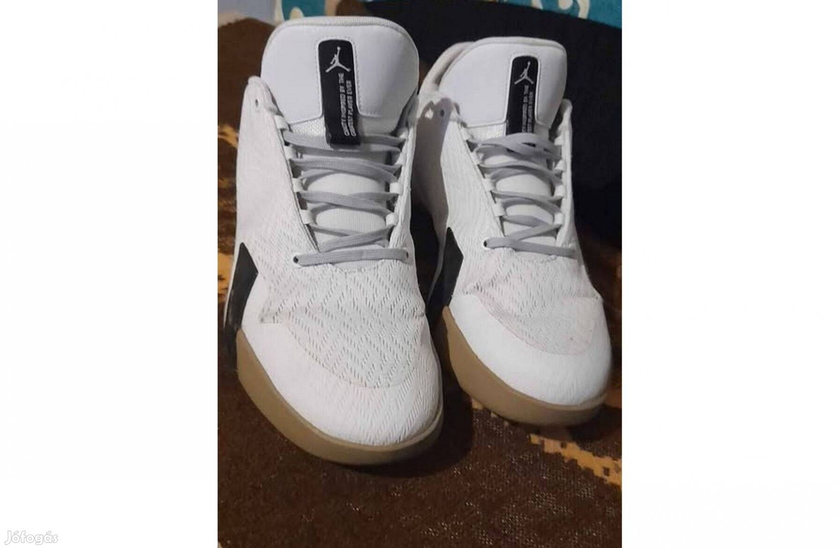 Nike Air Jorden kb 43-44méret szép állapot