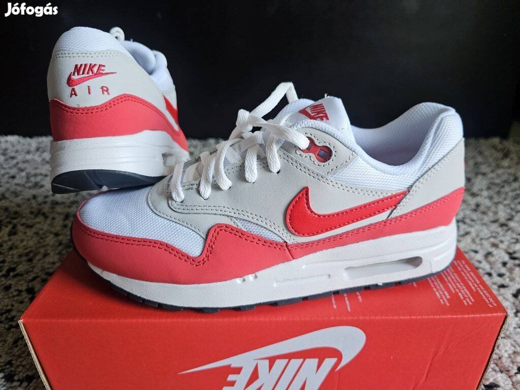 Nike Air Max 1 feher piros 37.5 38 38.5 es 39 es utcai cipo. Uj Emod Cipok Jofogas