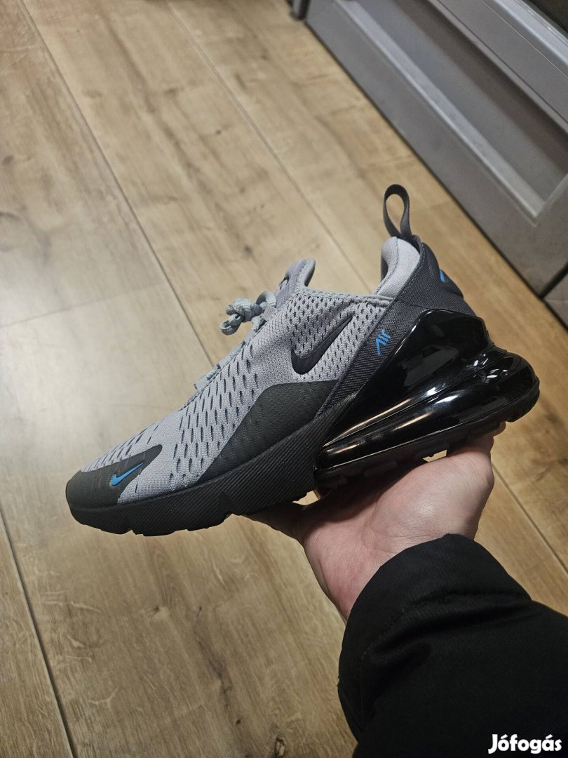 Nike Air Max 270 férfi cipő 42