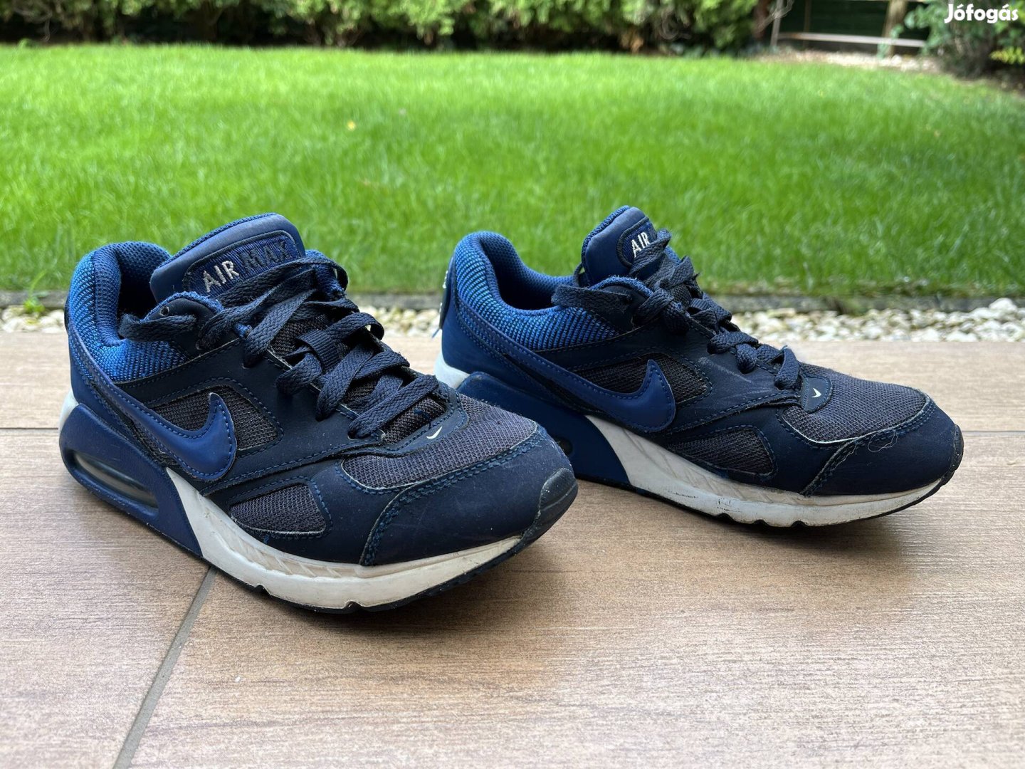 Nike Air Max 35,5 fiú cipő