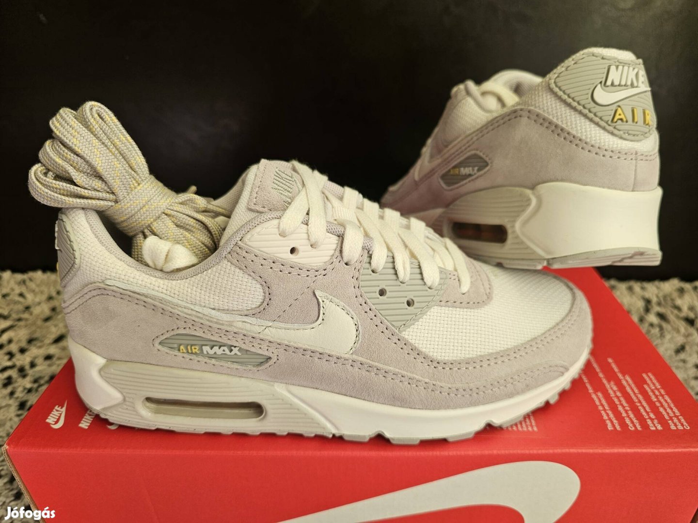 Nike Air Max 90 bézs 38-as utcai cipő.