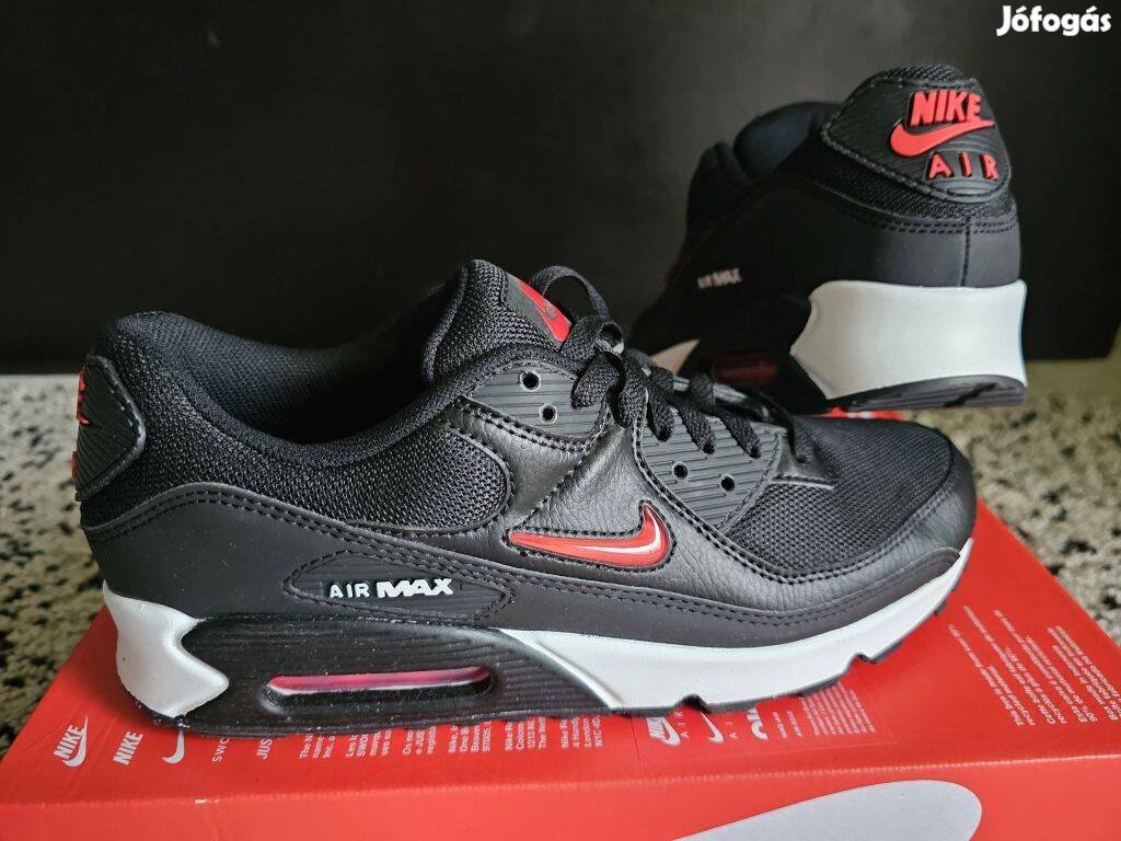 Nike Air Max 90 fekete 42.5 44 és 45-ös férfi utcai cipő. Teljesen új,