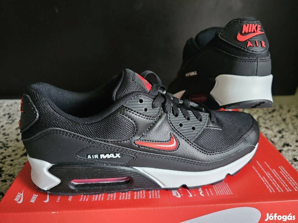 Nike Air Max 90 fekete 42.5 44 és 45-ös férfi utcai cipő. Teljesen új,