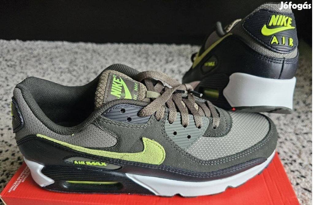 Nike Air Max 90 férfi 45.5-es kényelmes utcai cipő. Teljesen új, erede