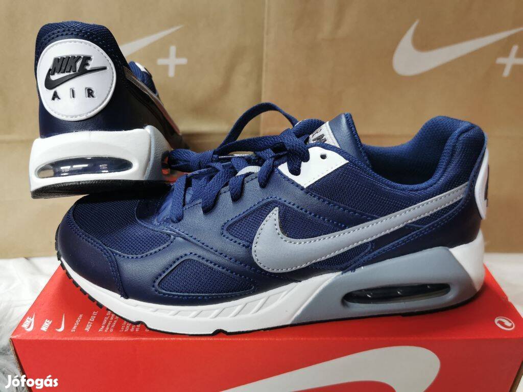 Nike Air Max Ivo 39-es sötétkék utcai cipő. Új