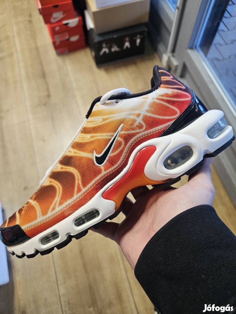 Nike Air Max Plus TN Light Photography Volcano