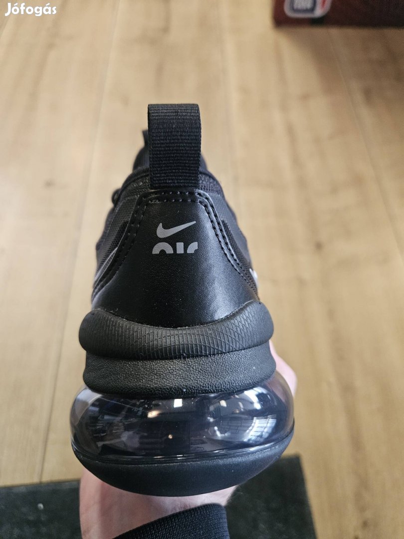 Nike Air Max Zoom 950 utcai sportcipő 38